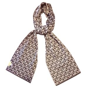 Michael Kors Gray and Cream Logo Patterned Reversible Rectangle Scarf